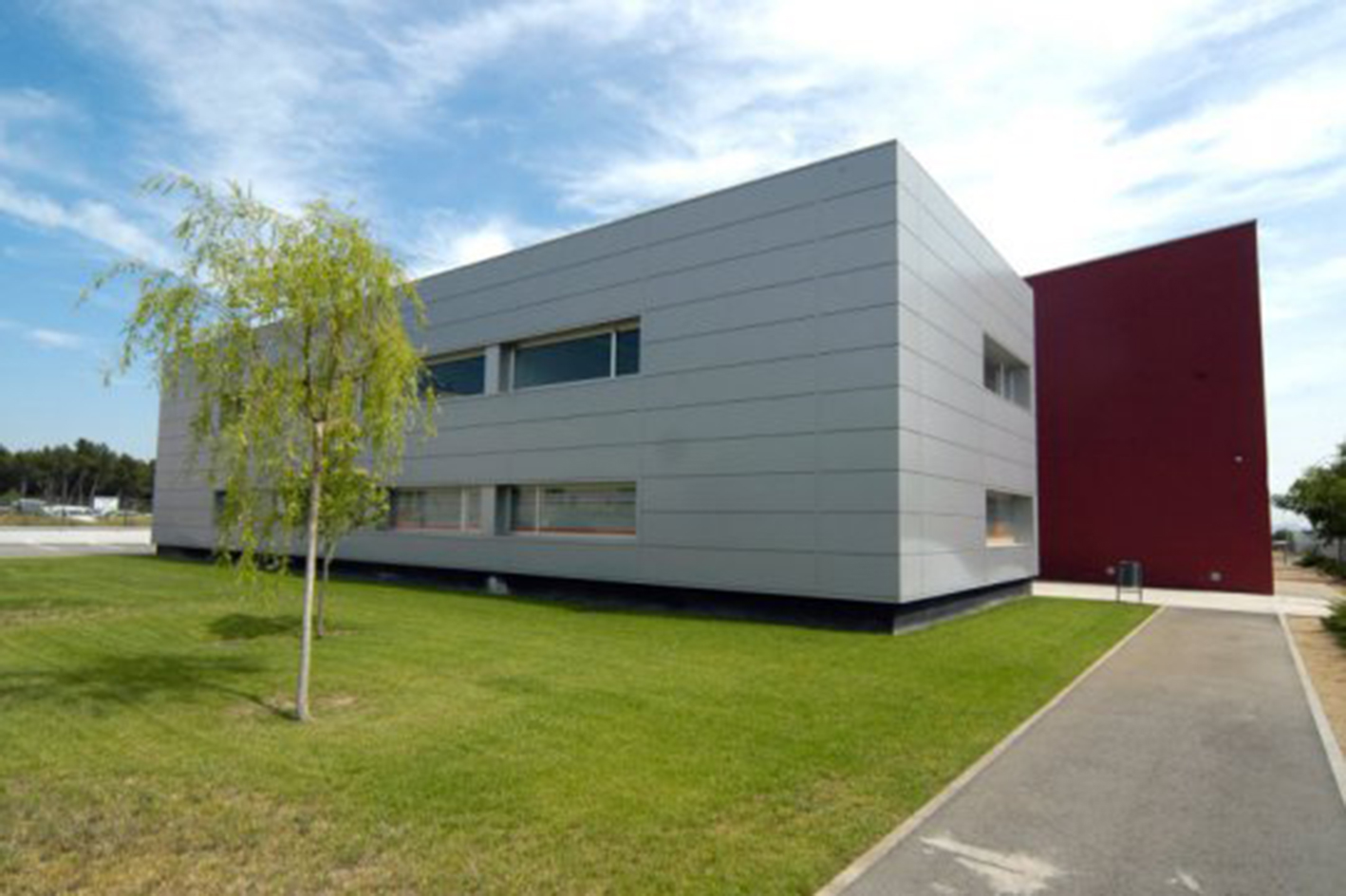 atictec-efficient-homes-system-passihouse-precision-eficiencia-flexibilidad-exterior-empresa